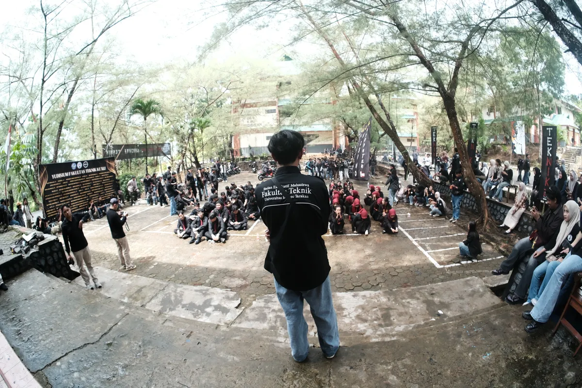 Momen Kirab 10