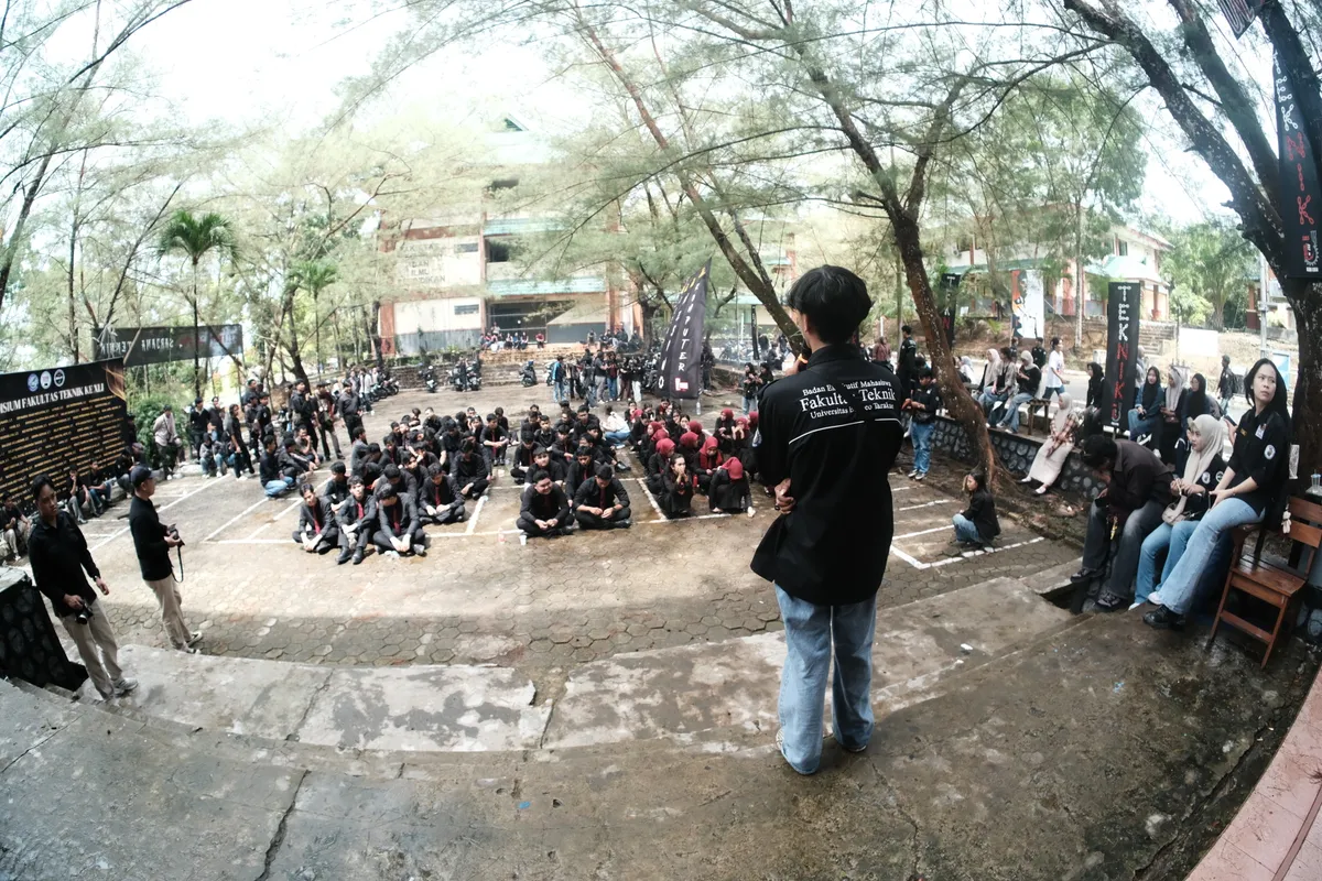 Momen Kirab 12