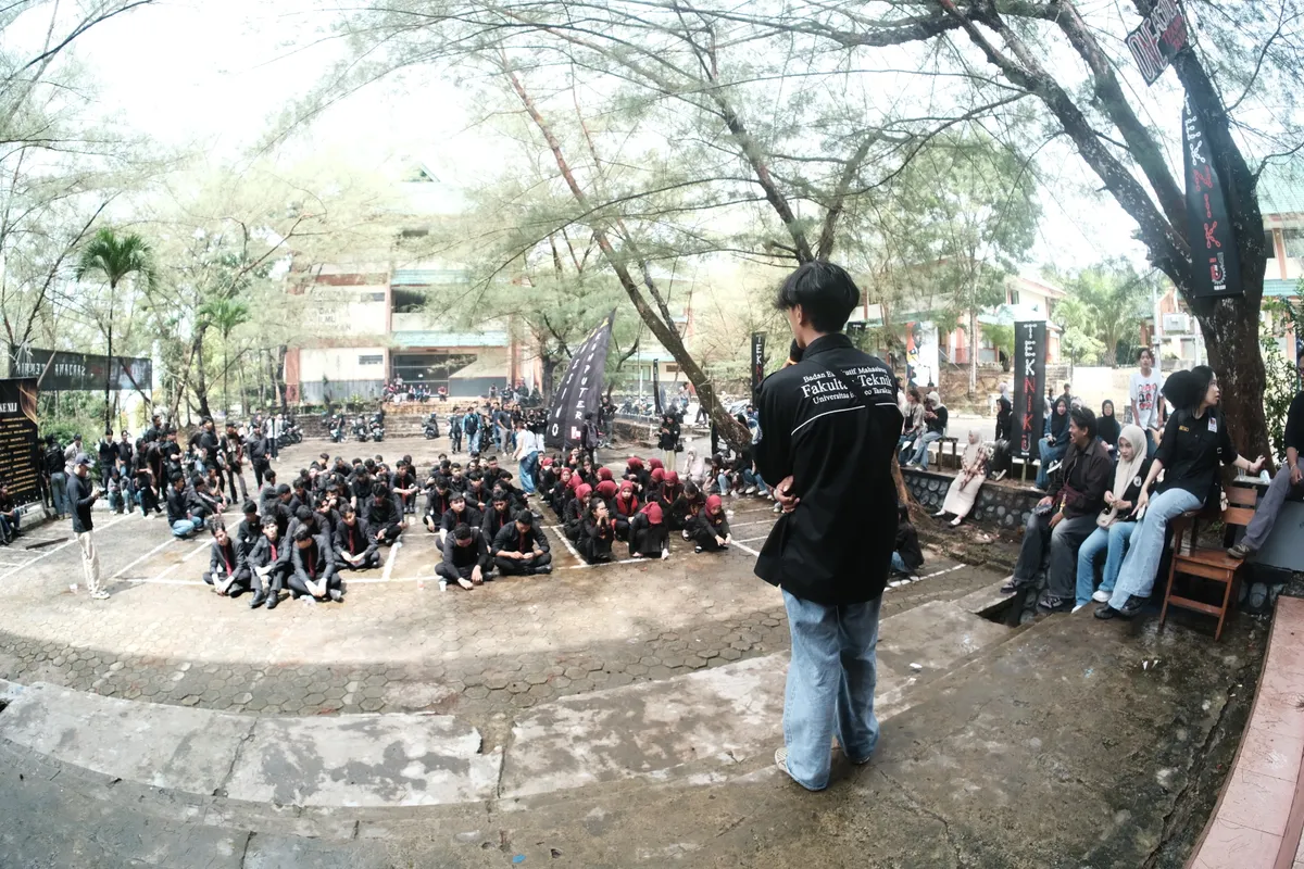 Momen Kirab 13