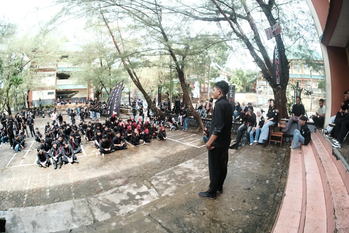 Momen Kirab 14