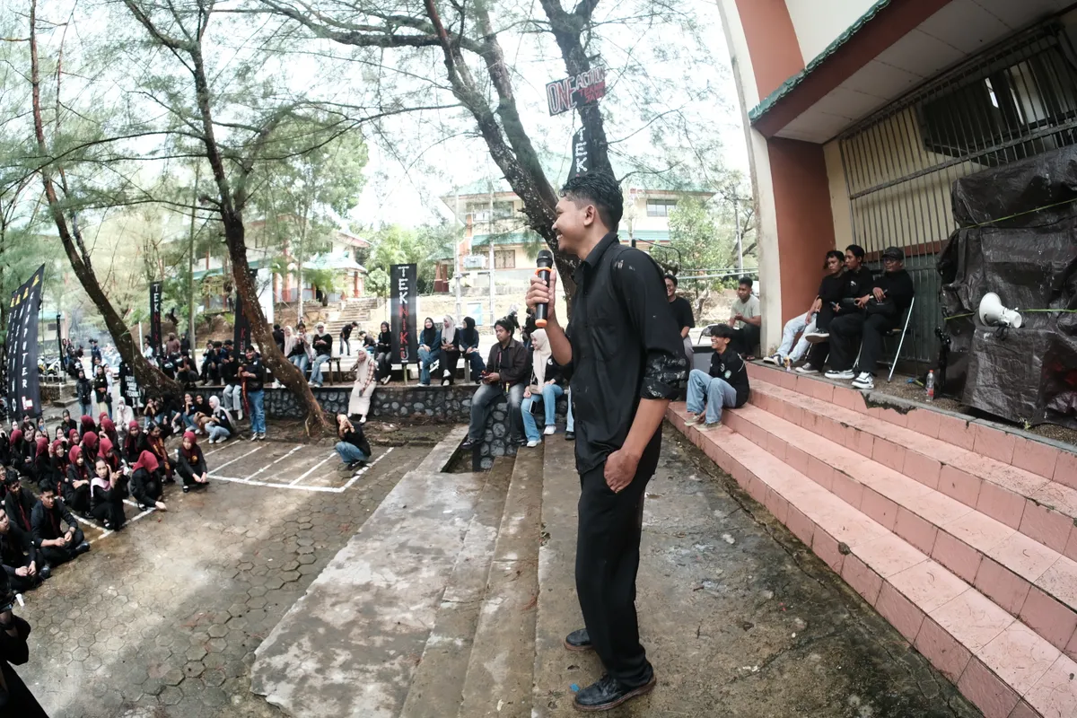 Momen Kirab 15