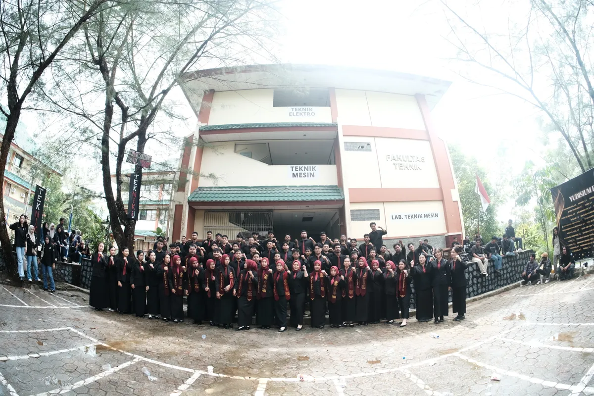 Momen Kirab 20