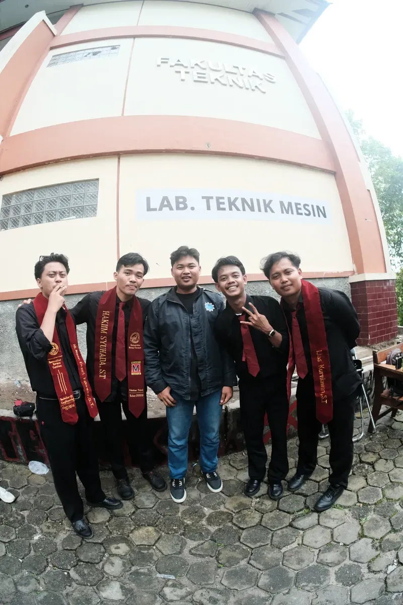 Momen Kirab 35