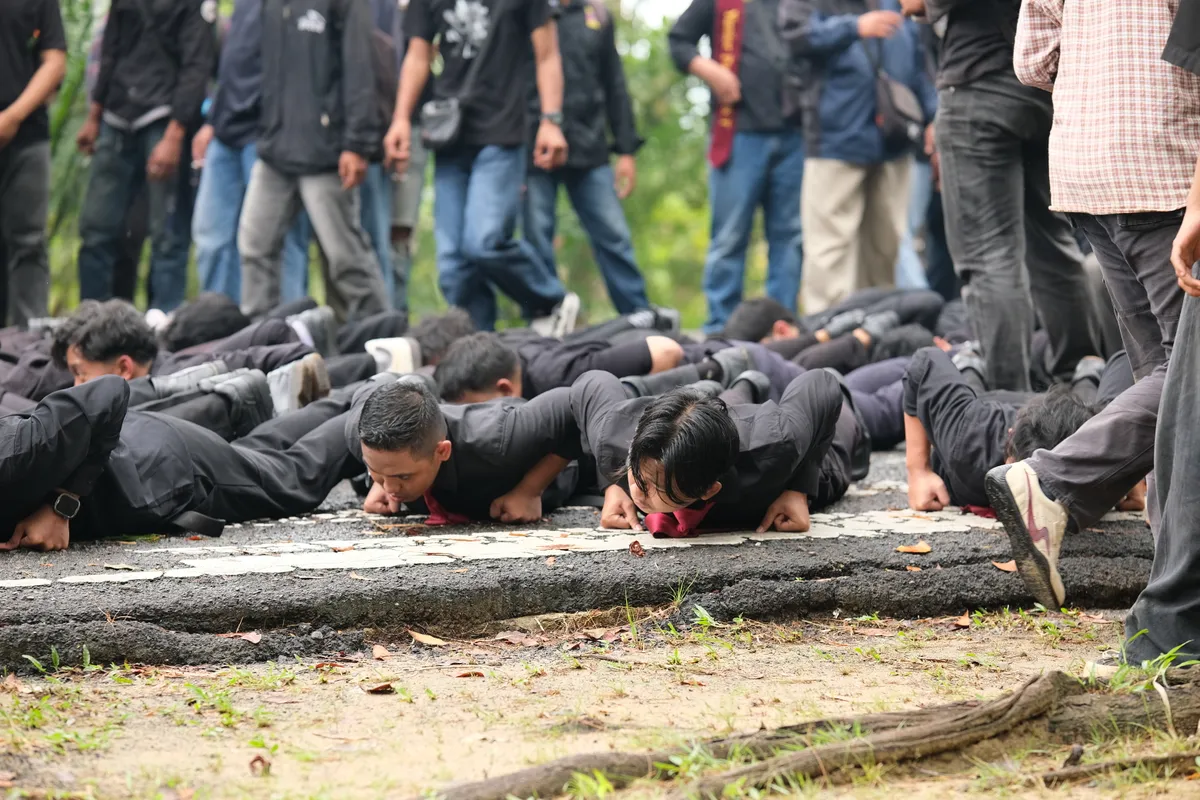 Momen Kirab 80