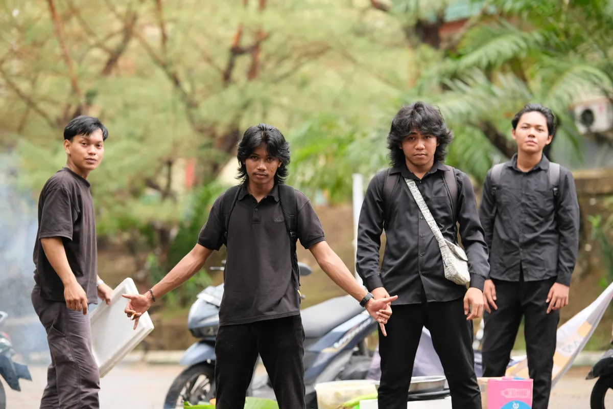 Momen Kirab 100