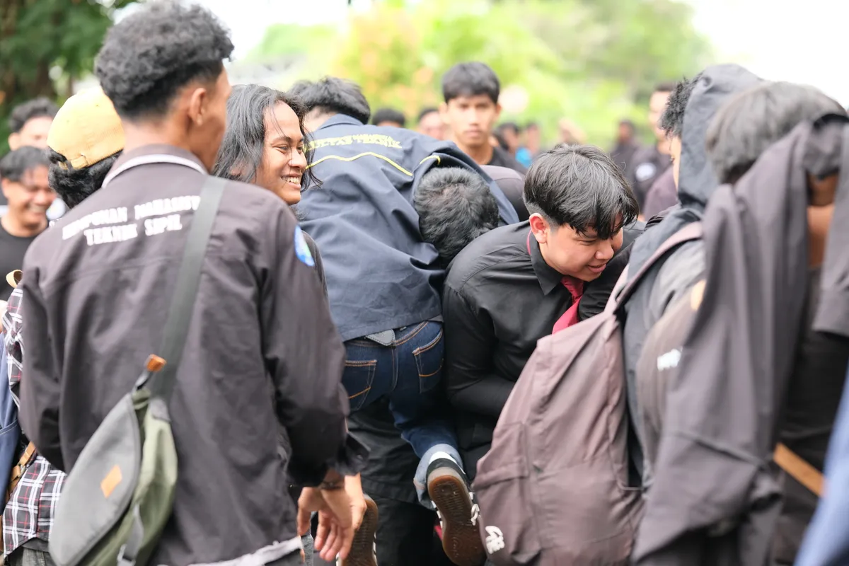 Momen Kirab 119