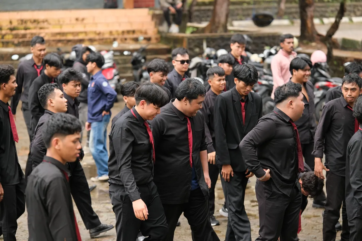 Momen Kirab 129