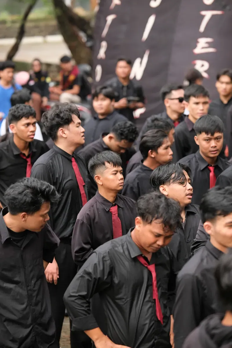 Momen Kirab 153