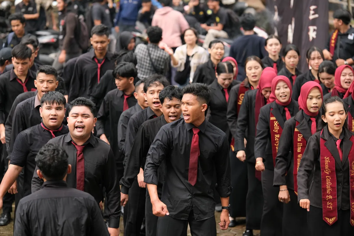 Momen Kirab 161