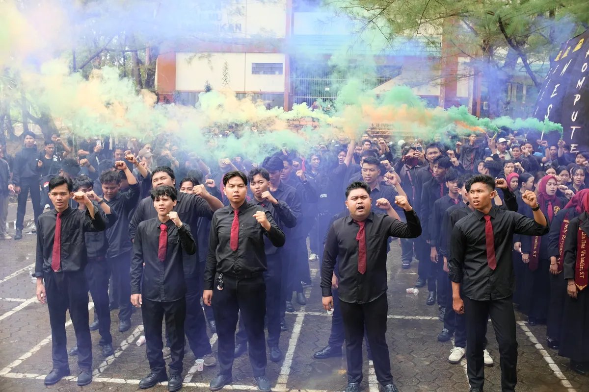 Momen Kirab 175