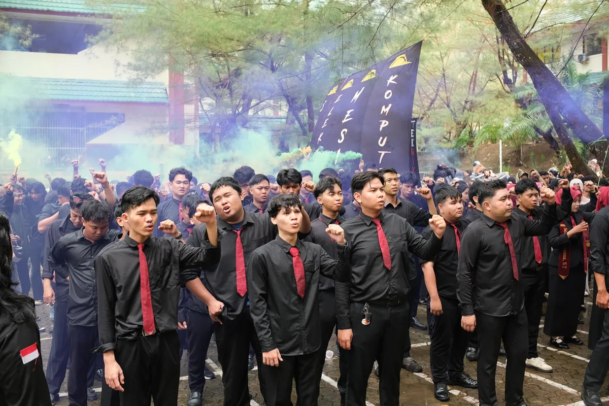 Momen Kirab 180
