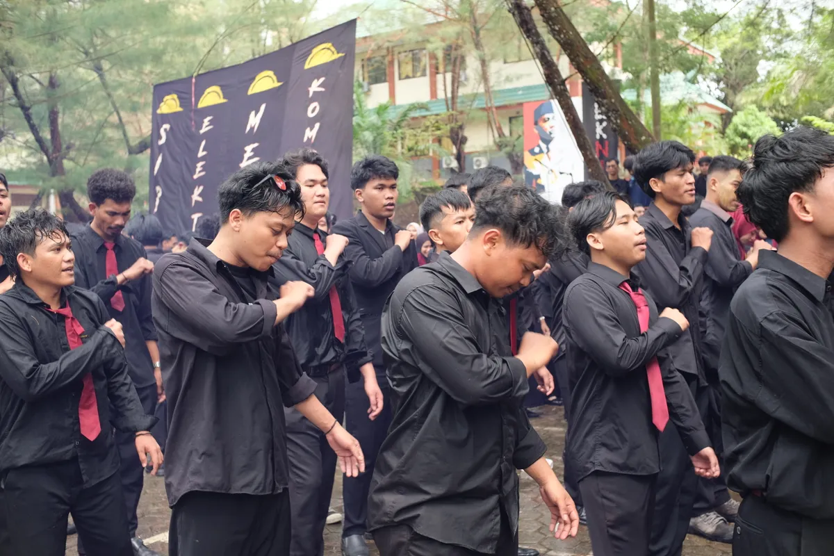 Momen Kirab 185