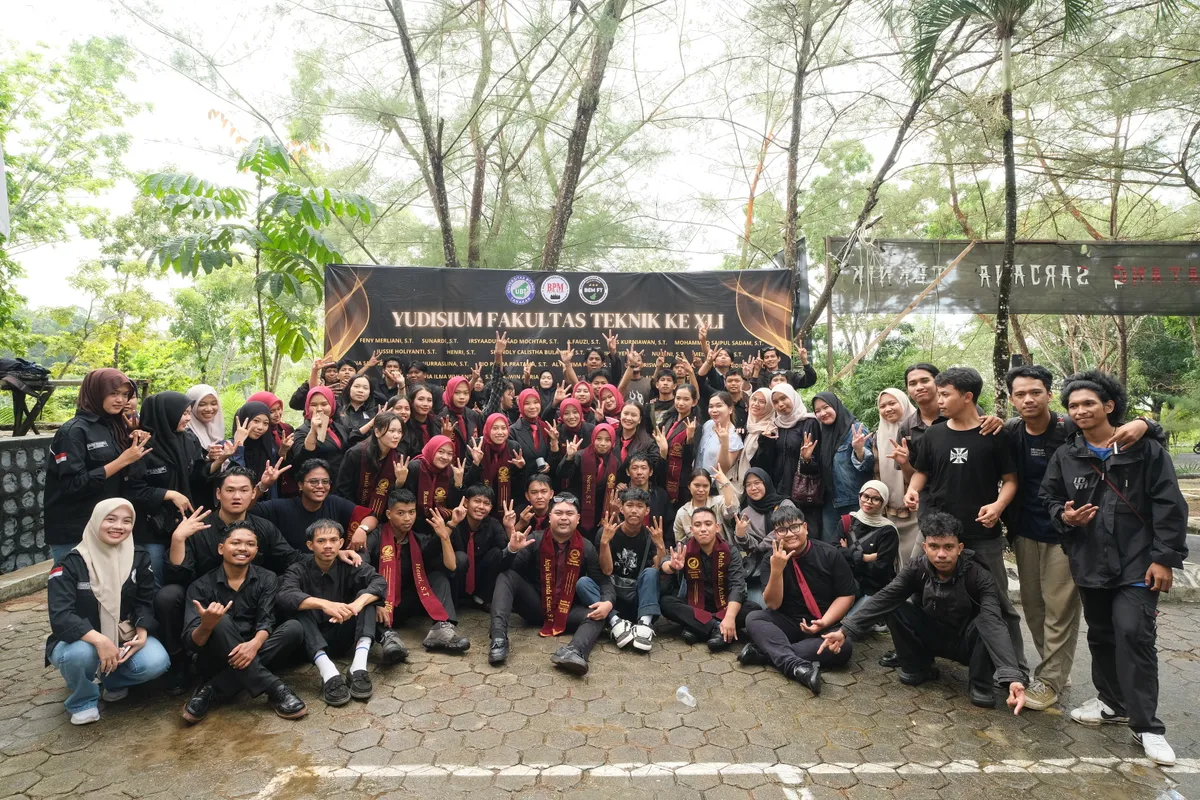 Momen Kirab 215