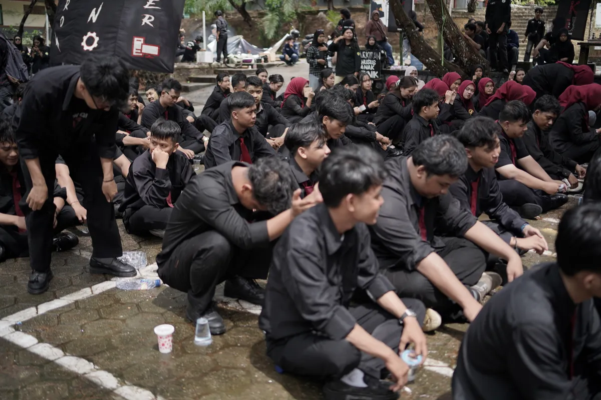 Momen Kirab 263