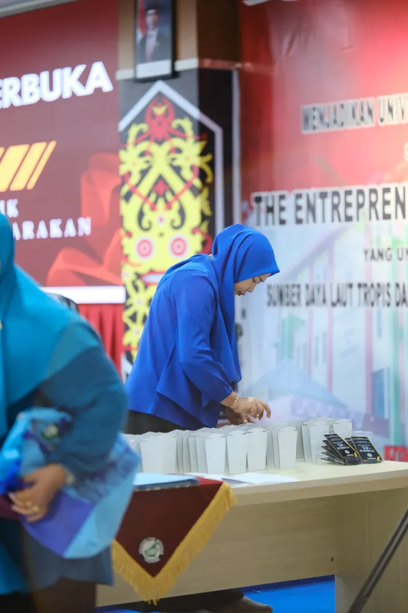Momen Yudisium 8