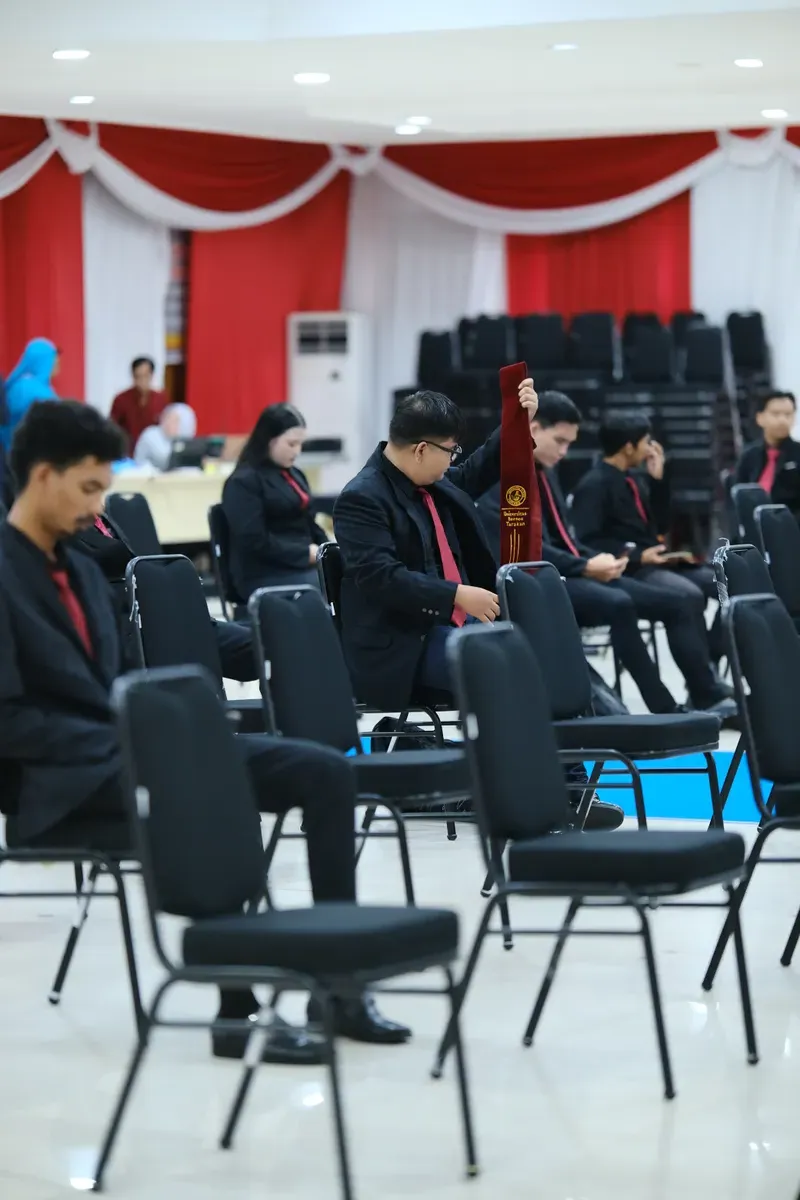 Momen Yudisium 11