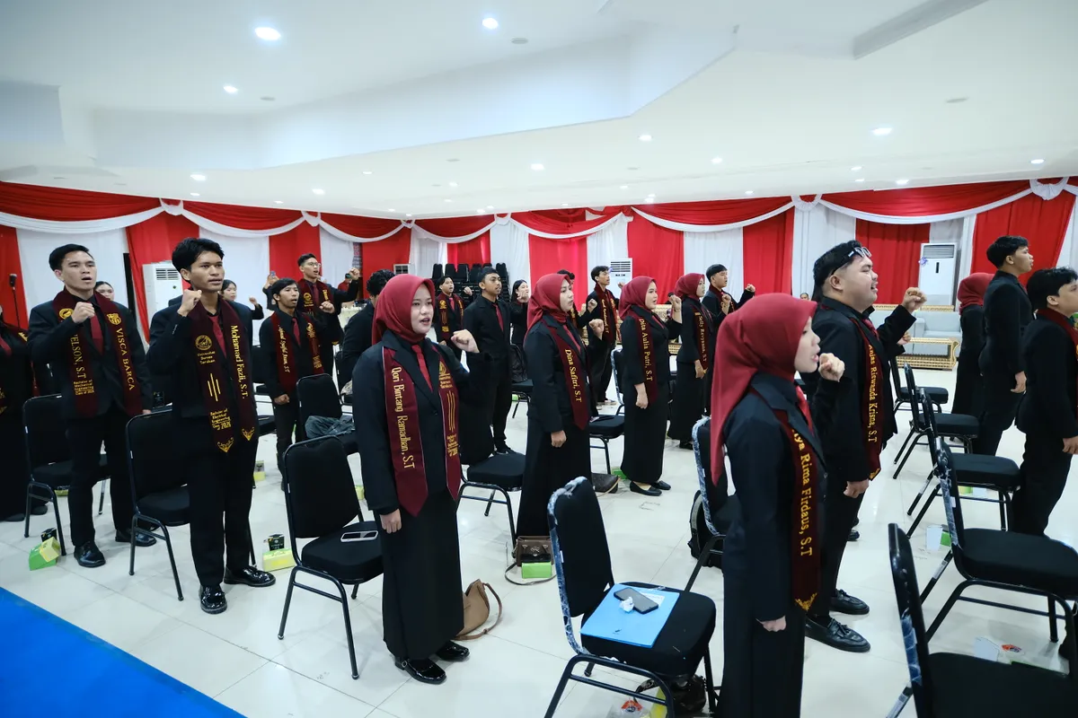 Momen Yudisium 154
