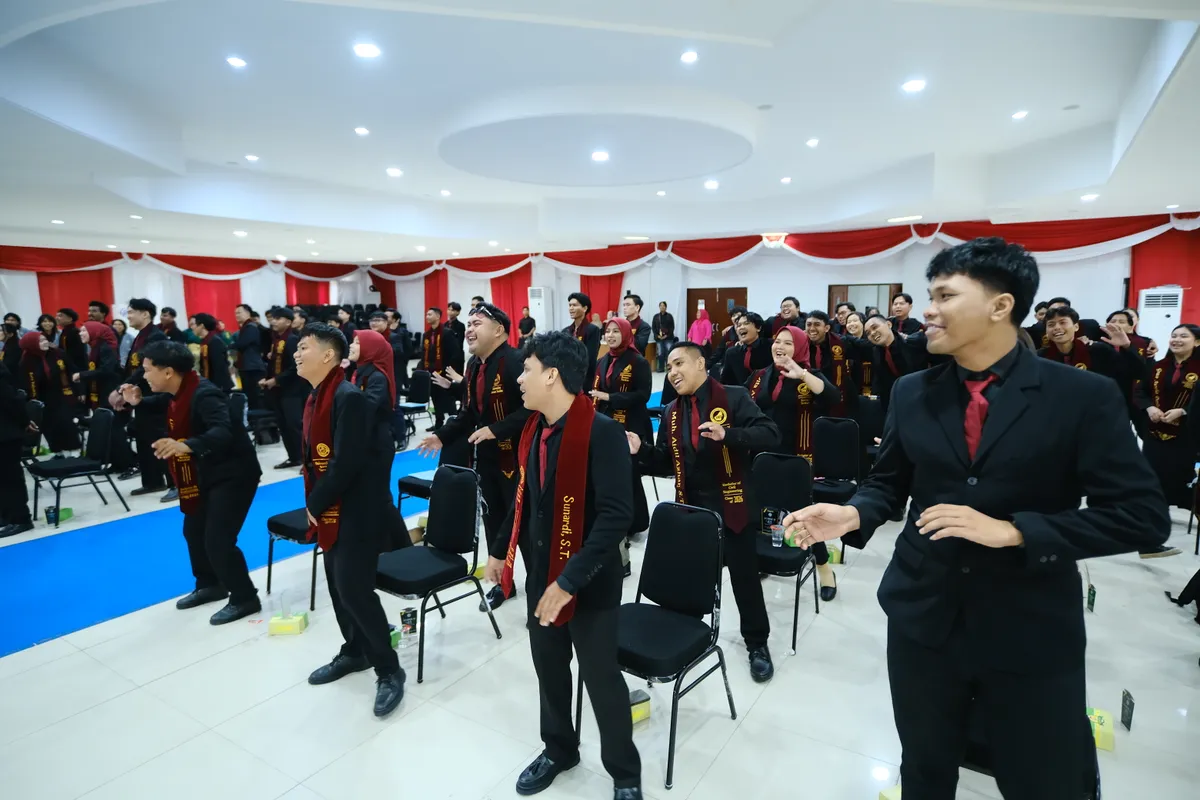 Momen Yudisium 156