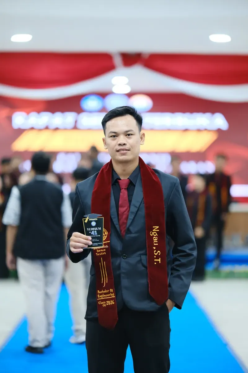Momen Yudisium 166