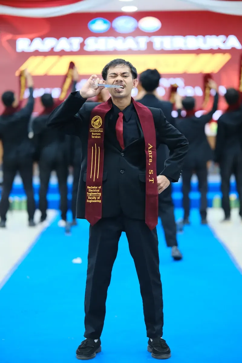 Momen Yudisium 169