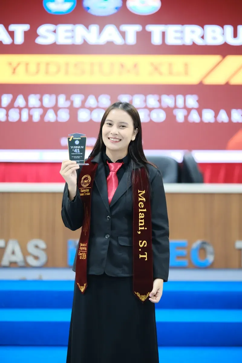 Momen Yudisium 185