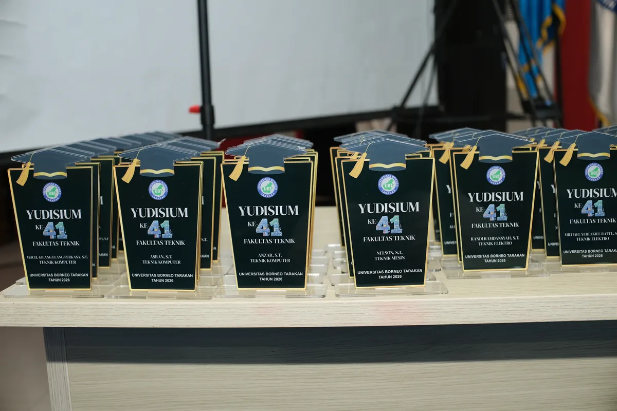 Momen Yudisium 198