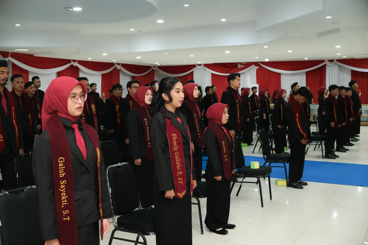 Momen Yudisium 222