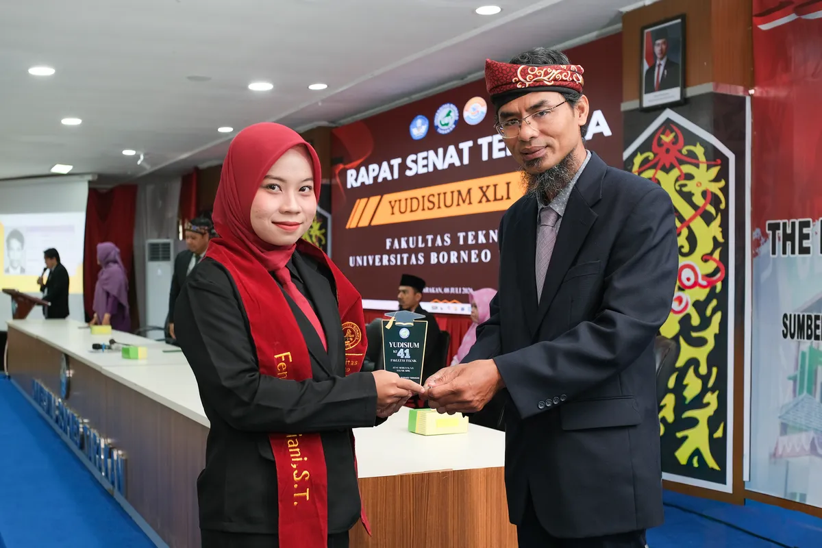 Momen Yudisium 240