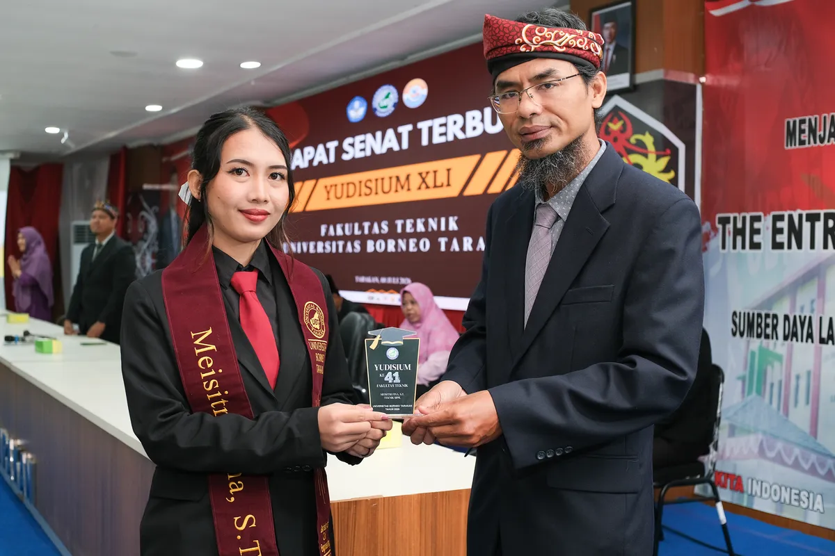 Momen Yudisium 251