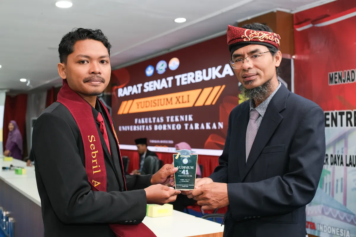 Momen Yudisium 266