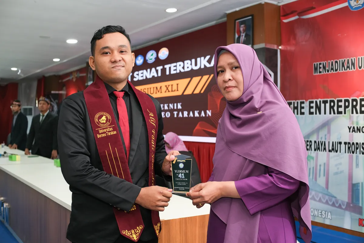 Momen Yudisium 280