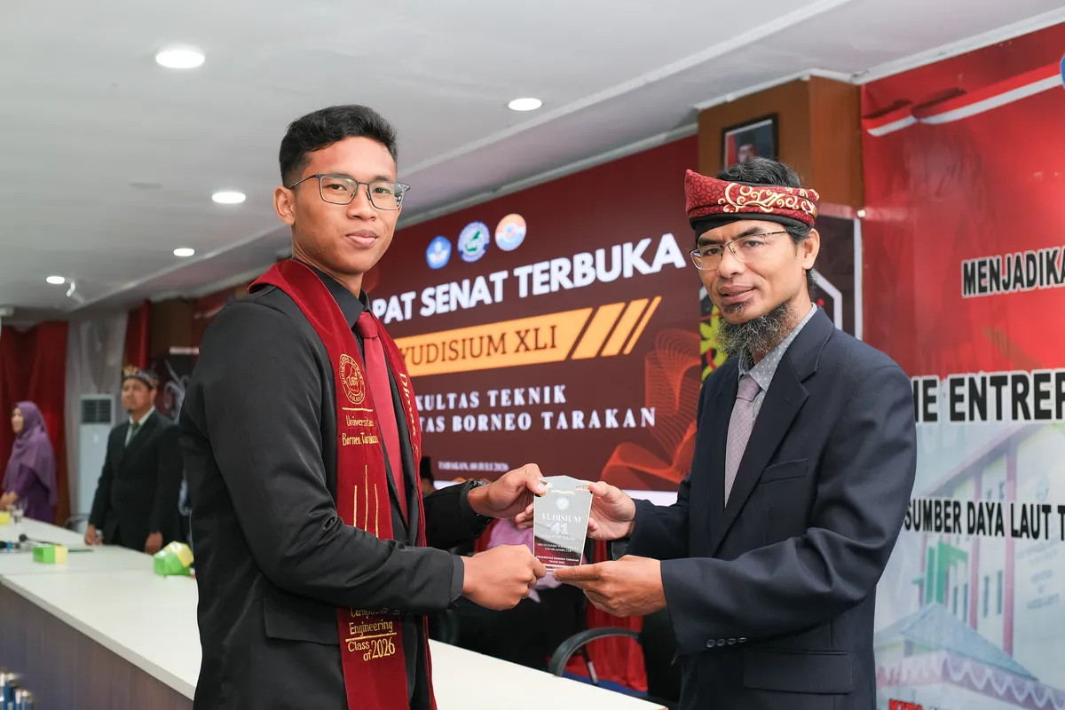 Momen Yudisium 296