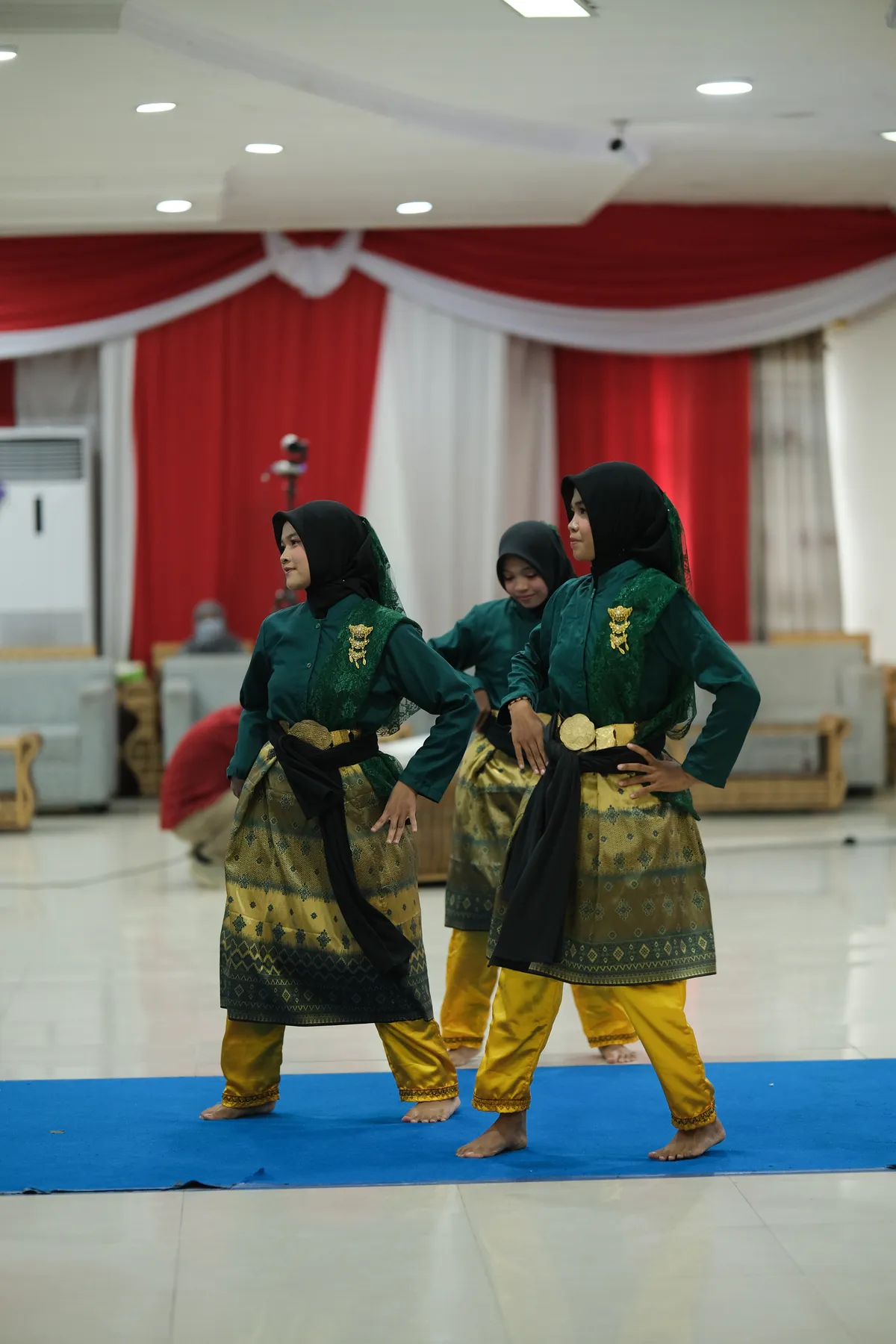 Momen Yudisium 333