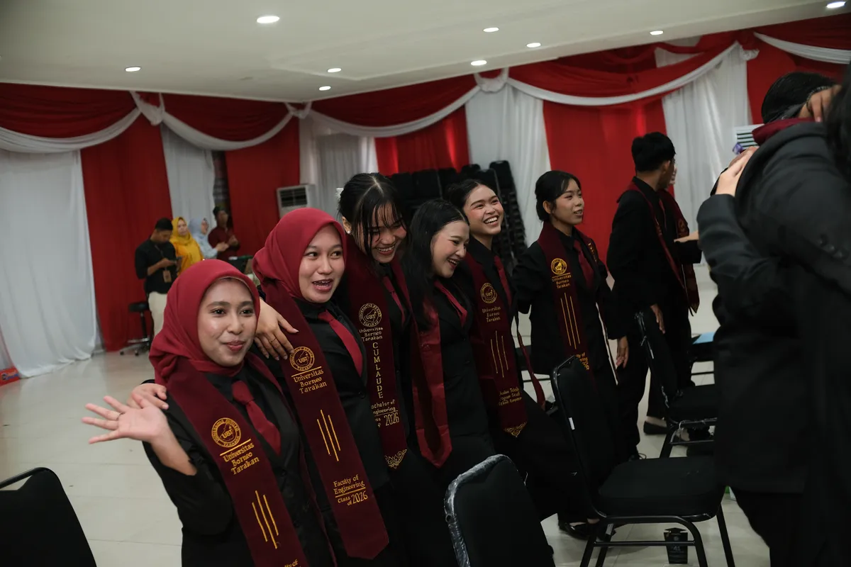 Momen Yudisium 342