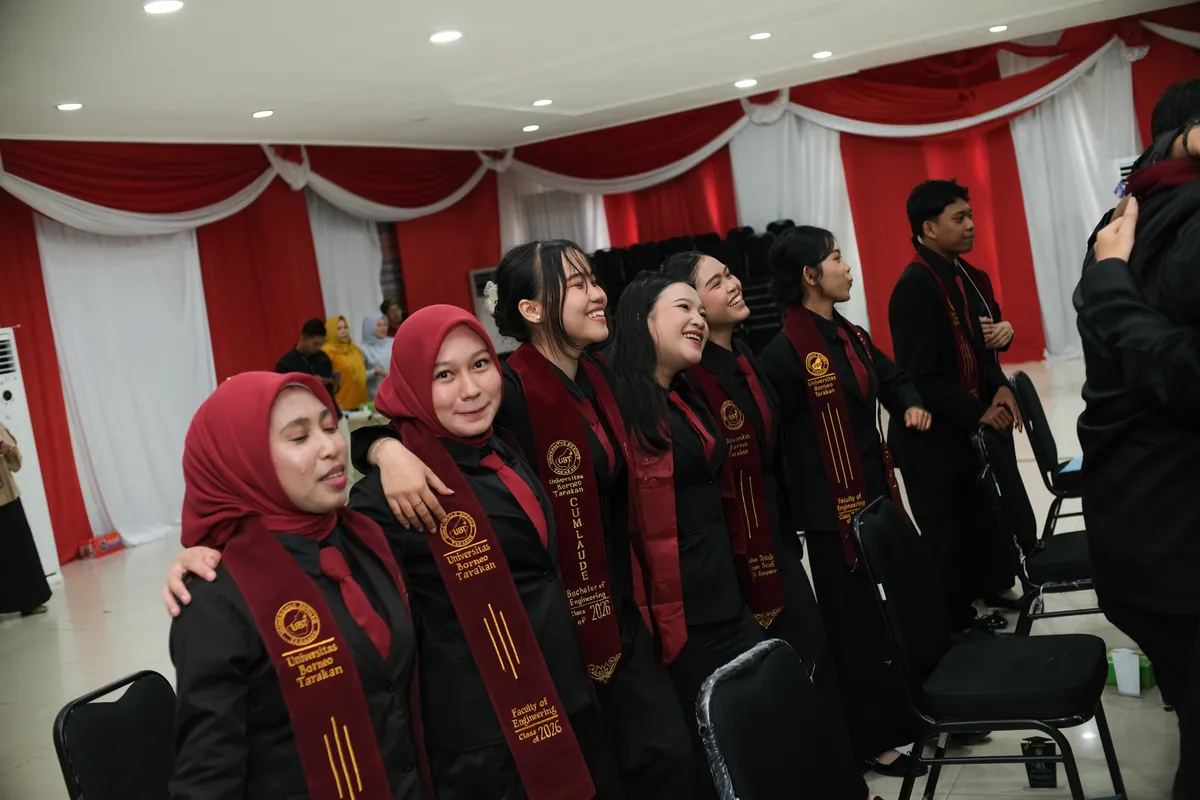 Momen Yudisium 343