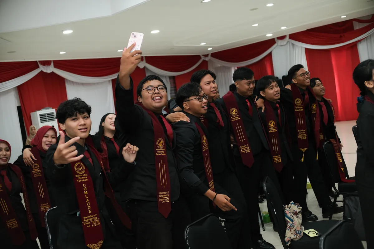 Momen Yudisium 345