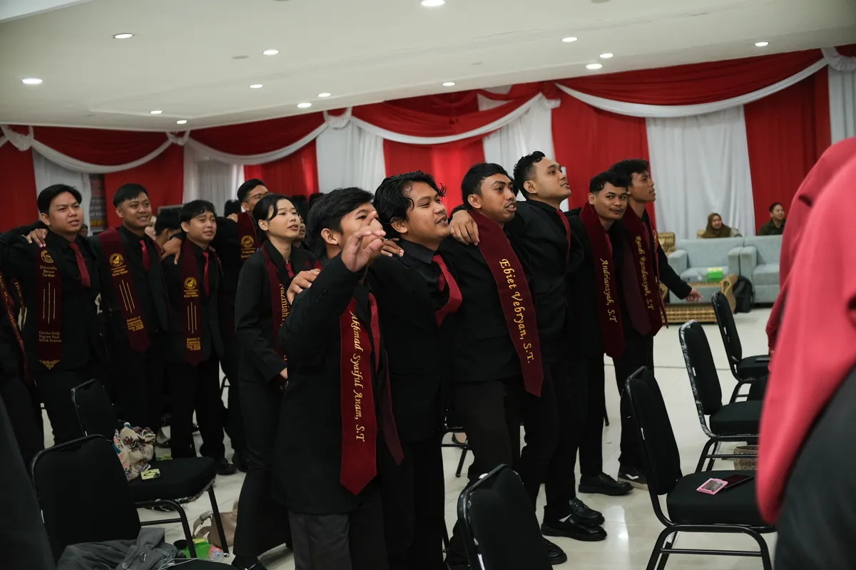 Momen Yudisium 346