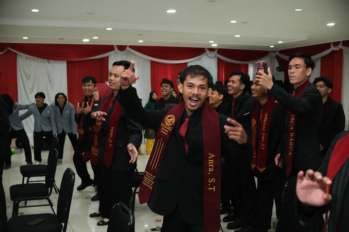 Momen Yudisium 357