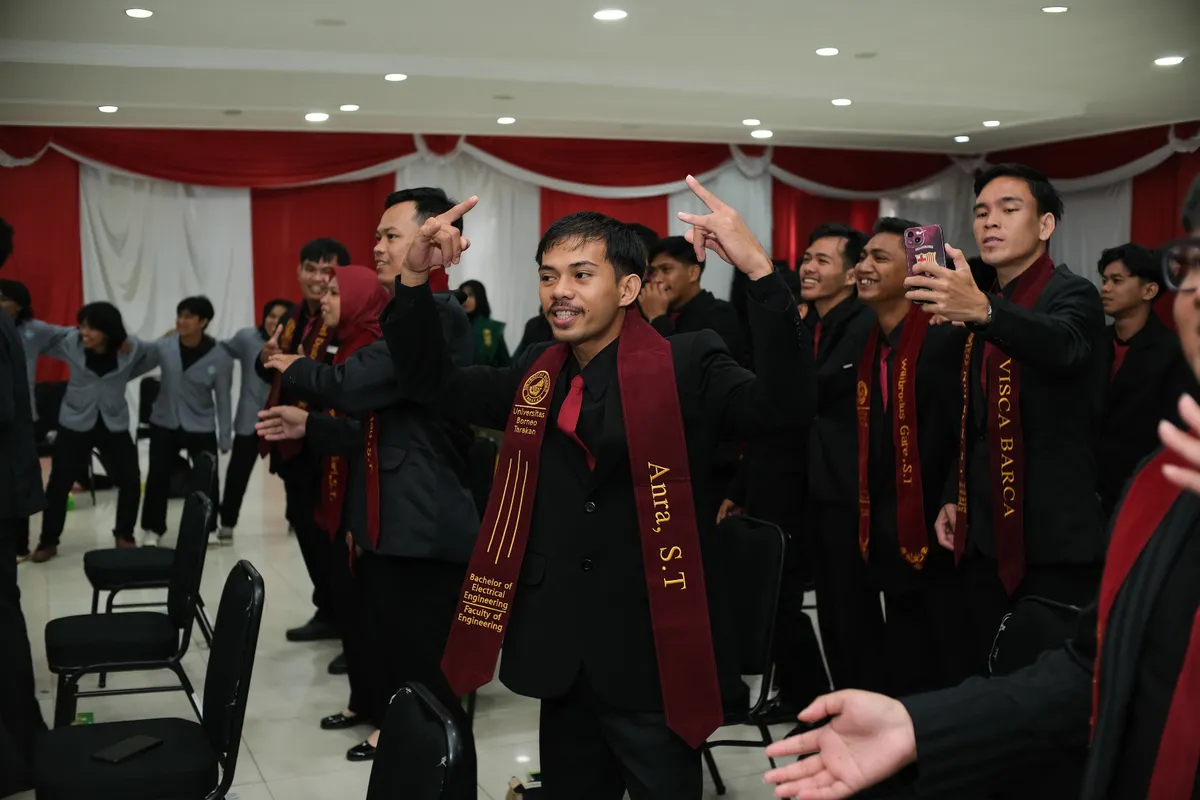 Momen Yudisium 358