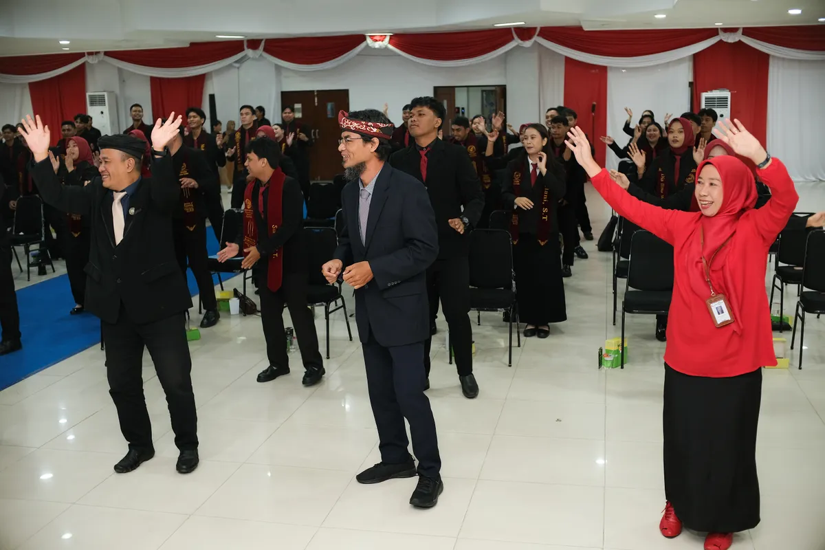 Momen Yudisium 381