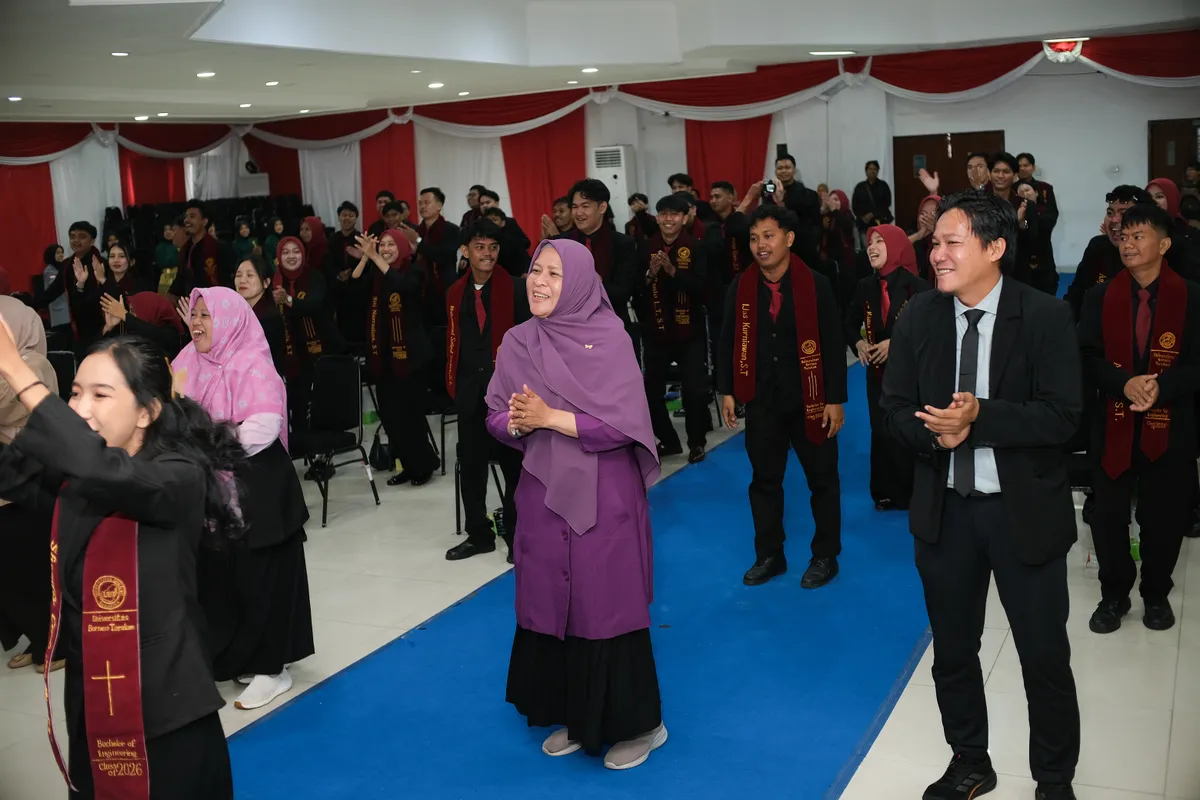 Momen Yudisium 386